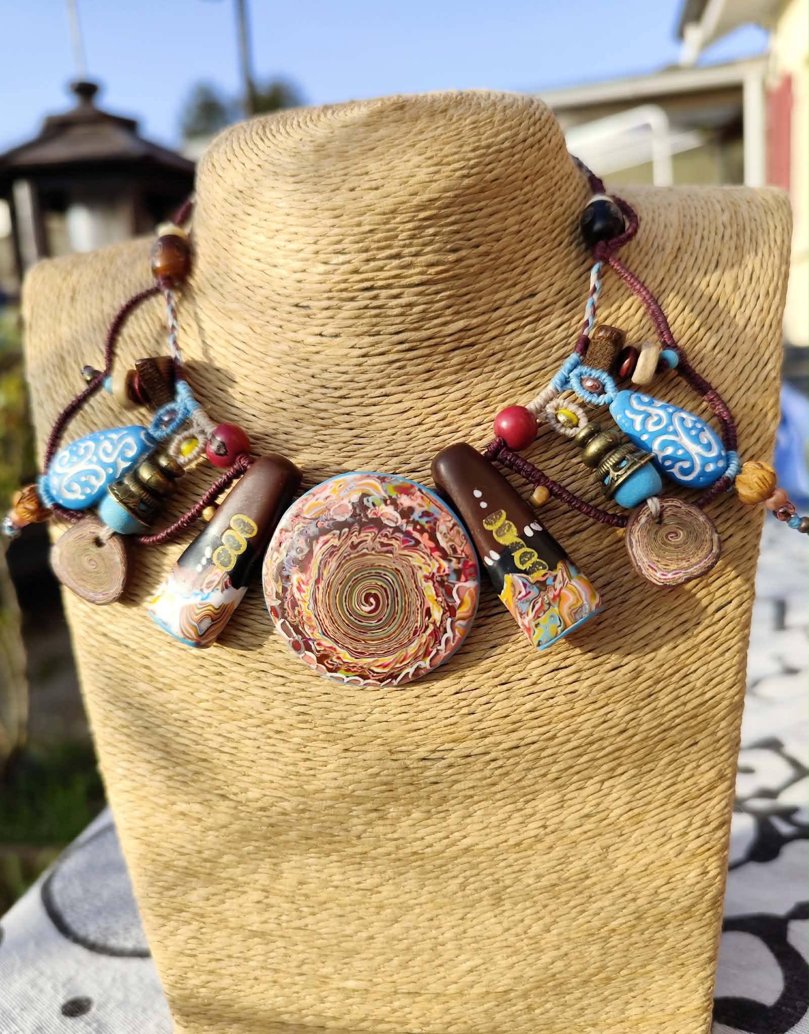 collier ethnique spirale