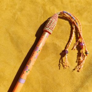 Pic à cheveux gris-gris en baguette chinoise et tissage