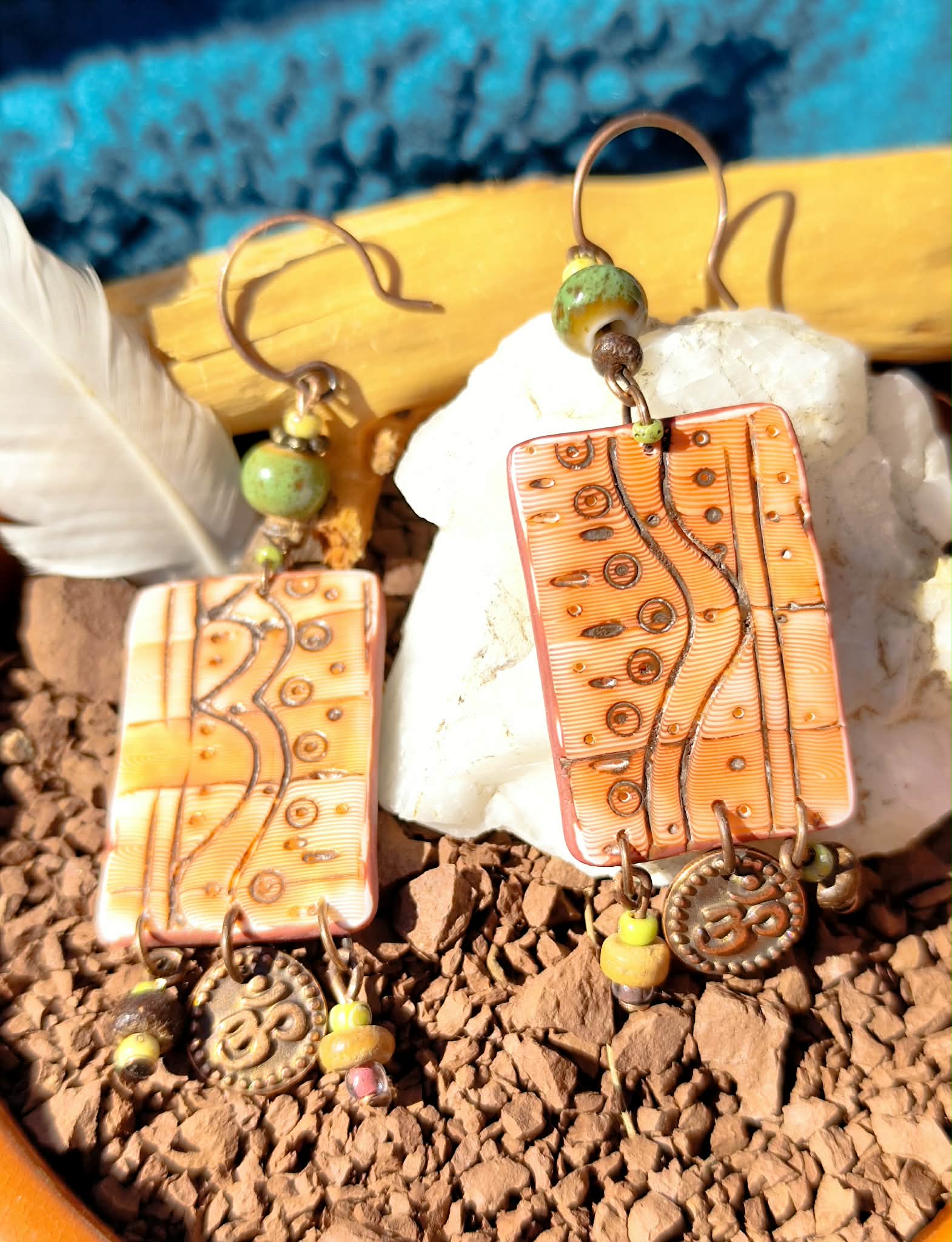 bouclesdoreillespaysageterrerouge3